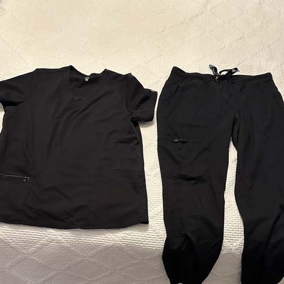 Med Couture Other - Med Couture Black Scrub Top